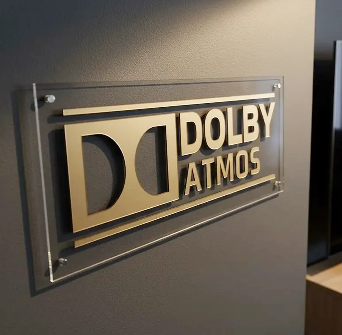 Trójwymiarowy znak Dolby Atmos – Home Cinema Atmos recenzja i cena