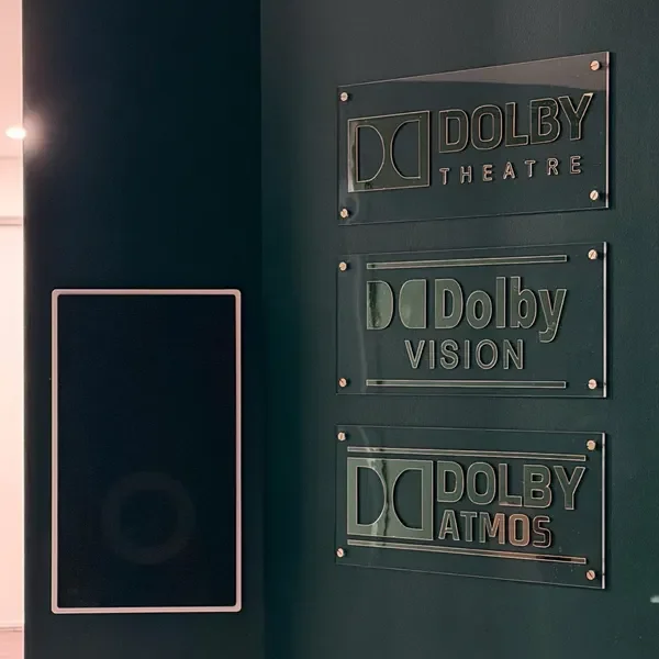 Znak Dolby Atmos: Dekoracja 3D – Home Cinema Atmos recenzja i cena